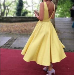 Low V neck swing dress lime size medium